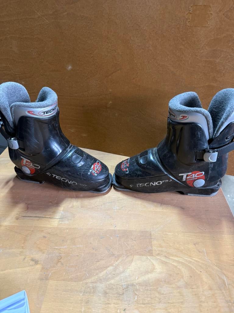 Techno pro ski schoenen maat 40, Ophalen, Zo goed als nieuw, Schoenen