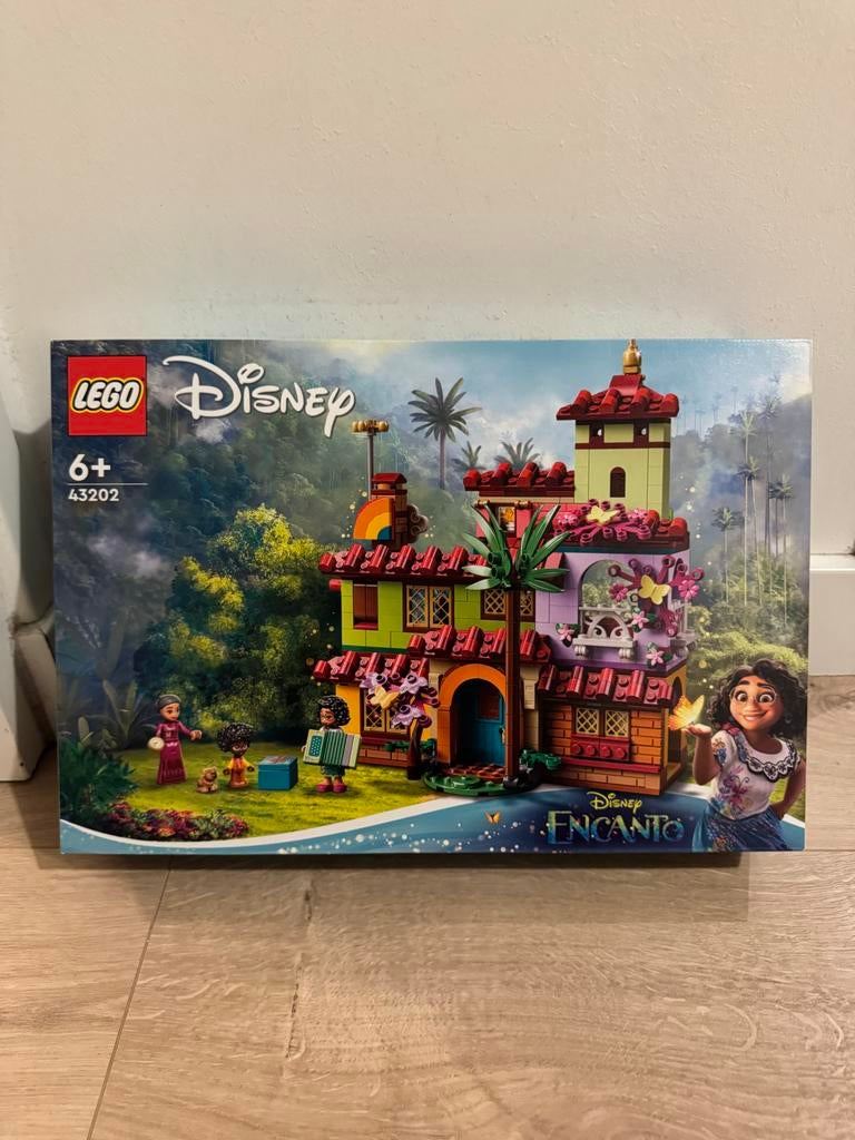 Nieuw lego disney The Madrigal House (Encanto) 43202, Kinderen en Baby's, Speelgoed | Duplo en Lego, Zo goed als nieuw, Lego, Complete set