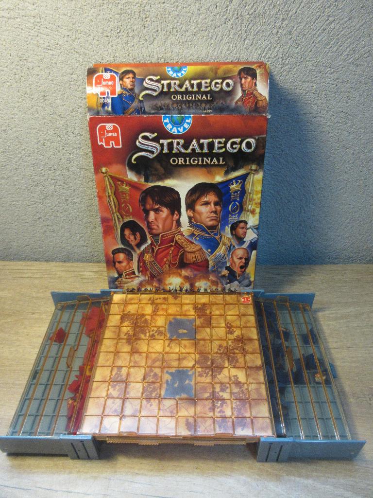 Stratego reiseditie, Hobby en Vrije tijd, Gezelschapsspellen | Bordspellen, Ophalen of Verzenden, Gebruikt
