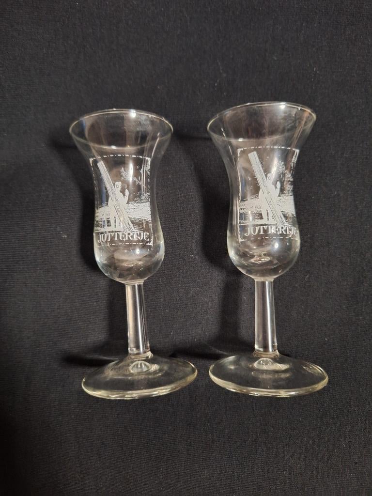 JUTTERTJE glaasjes 2 stuks, Ophalen of Verzenden, Zo goed als nieuw, Borrel- of Shotglas