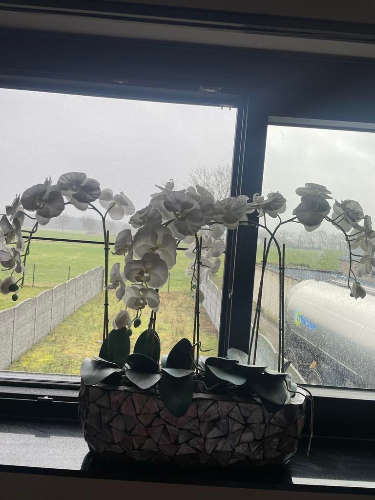 Prachtige bloempot met nep bloemen, Ophalen, Rond, Aardewerk, Minder dan 40 cm