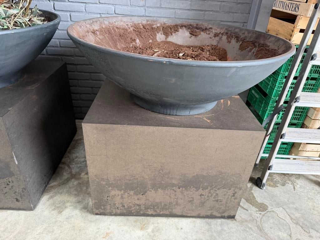Stenen bloembak 1 m doorsnee 30 cm hoog met sokkel 80x80x60, Ophalen, Steen, Minder dan 30 cm, Rond