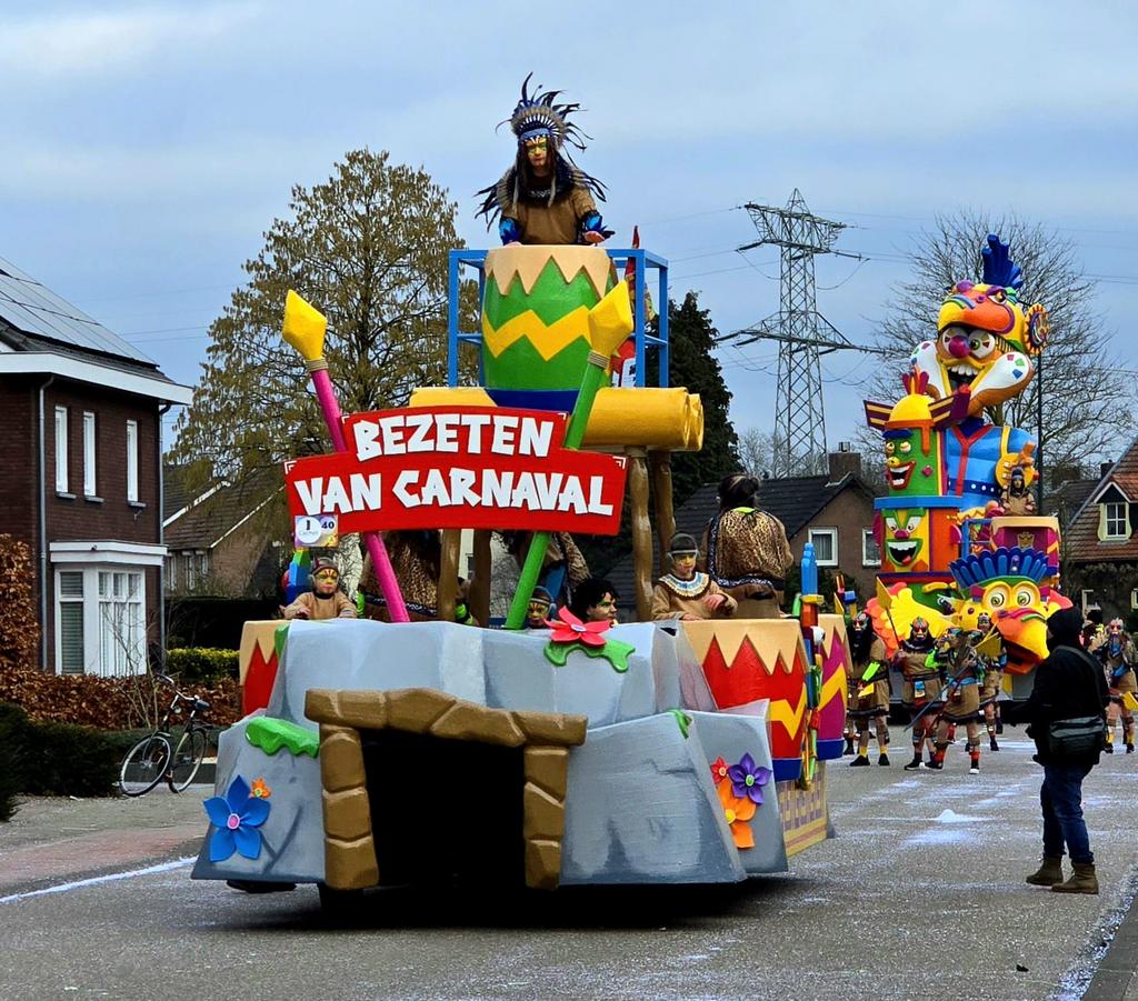 Carnavalswagen onderdelen., Ophalen, Zo goed als nieuw, Carnaval