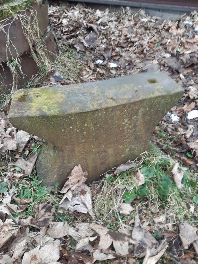 Oud aambeeld, Ophalen