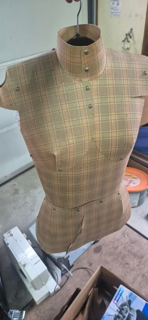 Oude kartonnen buste, Ophalen of Verzenden, Gebruikt, Toebehoren, Overige merken