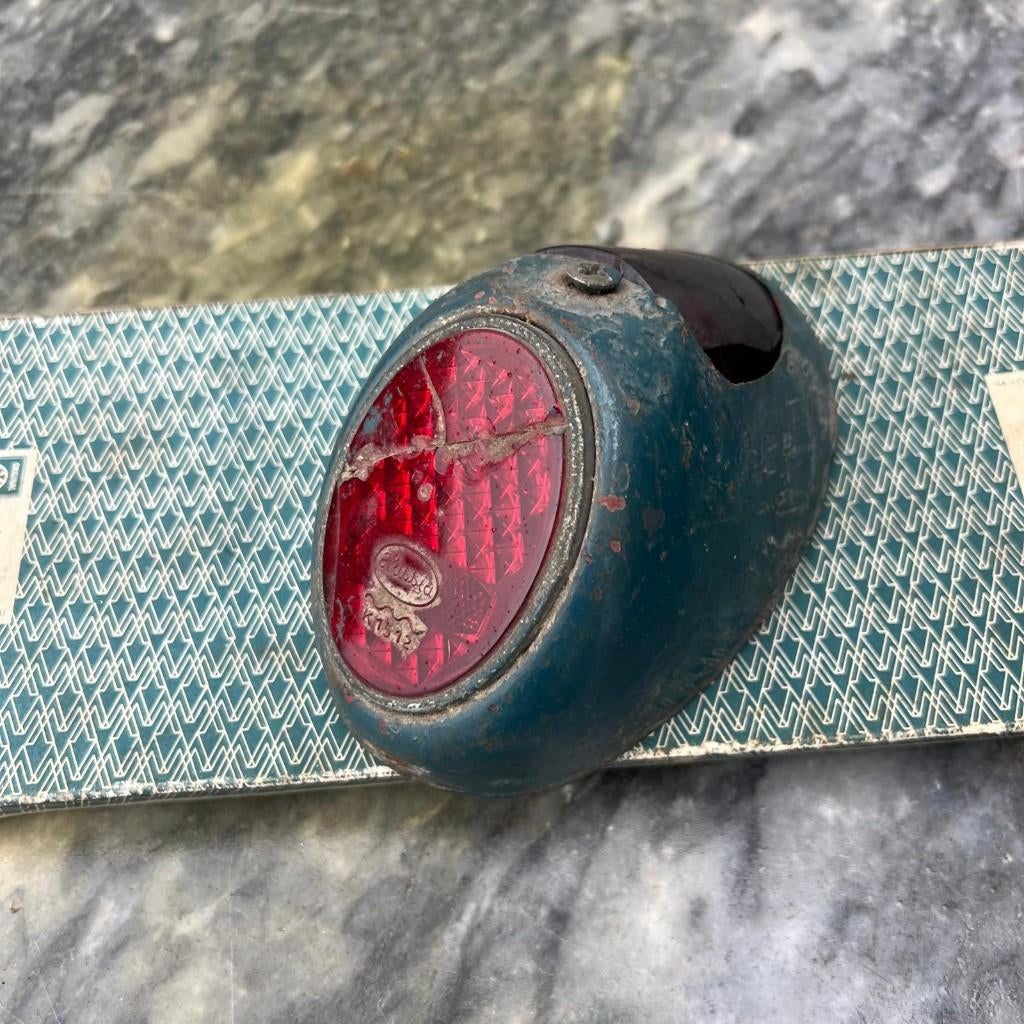 VW Hartvormig achterlicht rechts Hassia 1953-1955 Ovaal raam, Auto-onderdelen, Ophalen of Verzenden, Gebruikt, Volkswagen