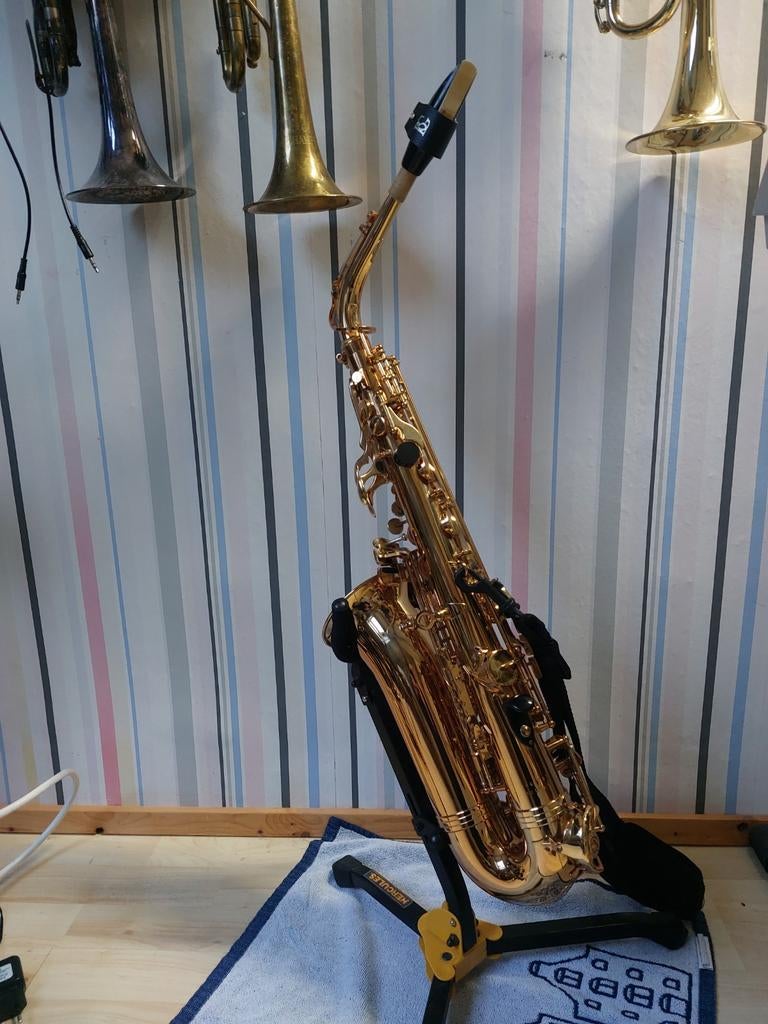 Jupiter Altsax 767 - Zo goed als nieuw!, Ophalen of Verzenden, Zo goed als nieuw, Alt, Met koffer