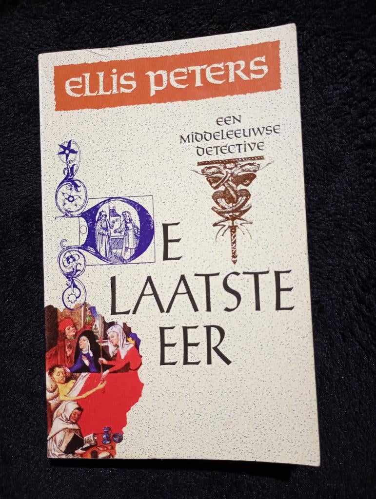 Ellis Peters, De laatste eer, Ophalen of Verzenden, Gelezen