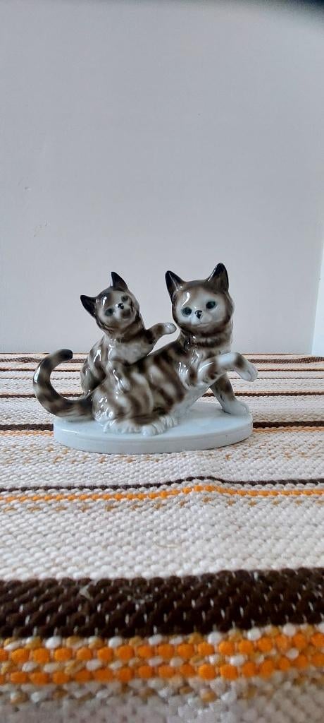Vintage porselein beeld Carl Scheidig Gräfenthal twee katten, Ophalen of Verzenden, Zo goed als nieuw, Dier