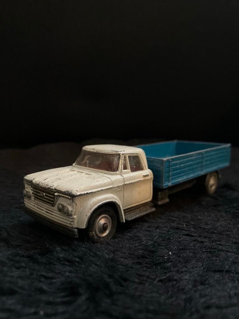 Vintage Corgi Toys Farm Trailer, Antiek en Kunst, Antiek | Speelgoed, Ophalen
