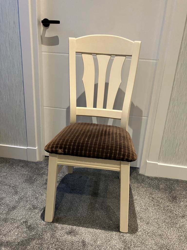 Vier witte stoelen met bruine zitting - opnieuw bekleed, Ophalen, Gebruikt, Wit, Vier