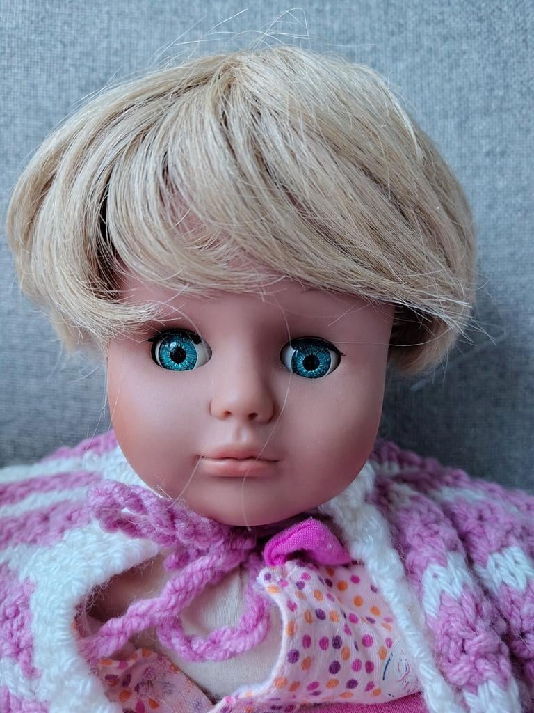 Pruik pop. Käthe Kruse model. Blond kort haar. ø32-33, Ophalen of Verzenden