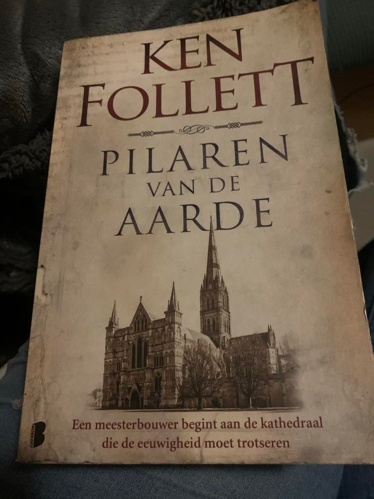 Ken Follett - Pilaren van de Aarde, Ophalen of Verzenden, Gelezen