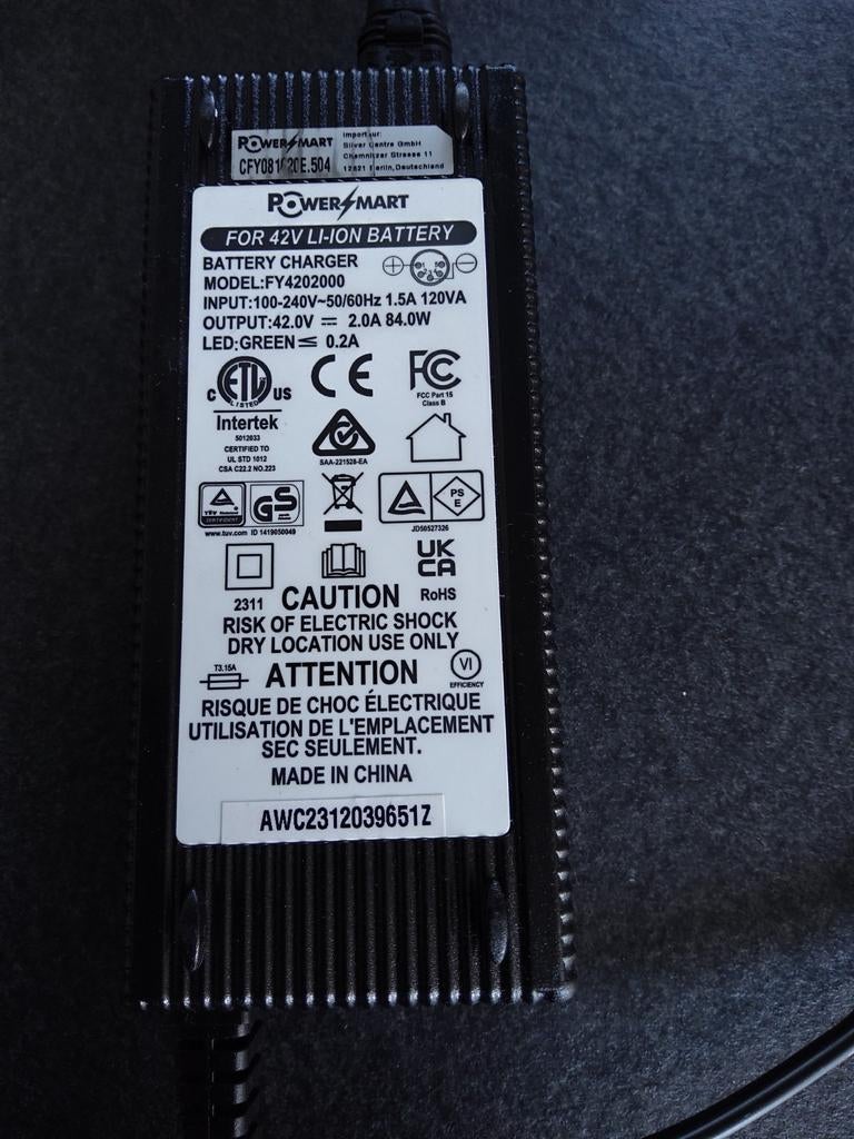 Batterij oplader 42V compatibel met TranzX batterij, Ophalen of Verzenden, Gebruikt