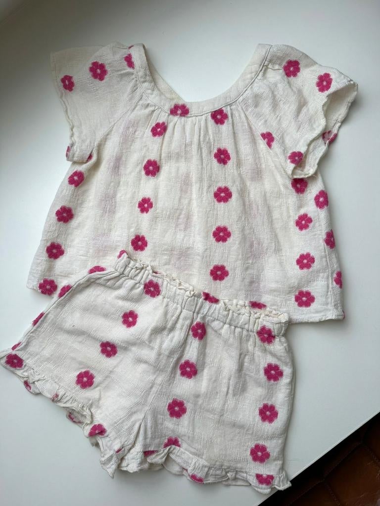 ZARA linnen setje korte broek bloesje nieuwstaat mt 98 104, Ophalen of Verzenden, Zo goed als nieuw, Zara, Meisje