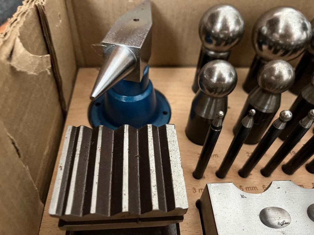 Metaalbewerking vormen, Ophalen of Verzenden, Nieuw, Groter dan 1:32