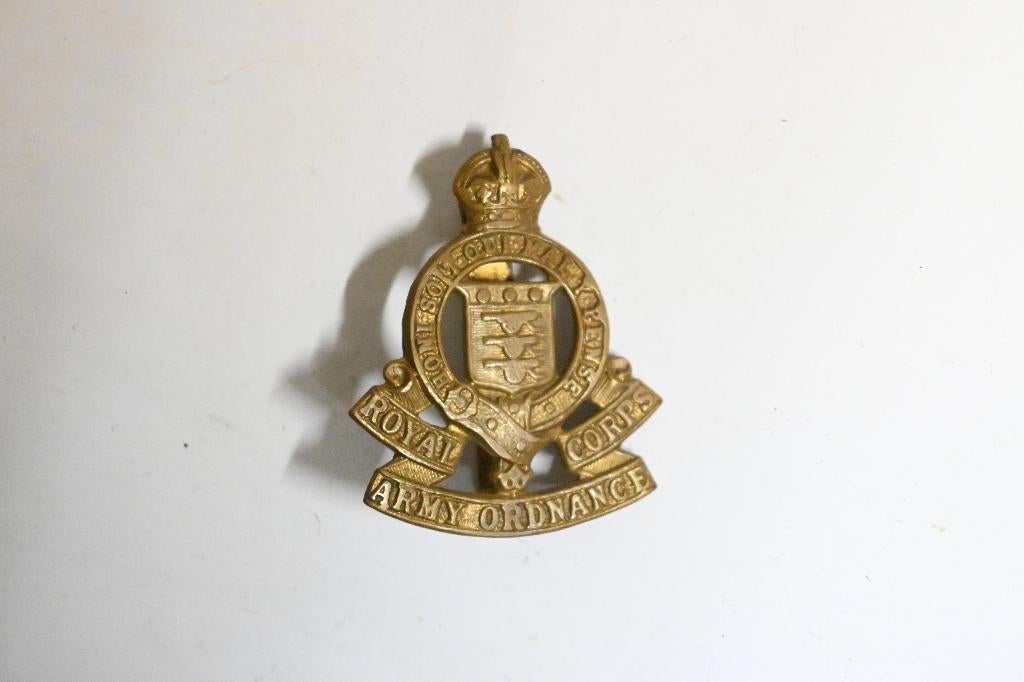 army ordnance cap badge engeland wo2, Verzamelen, Militaria | Tweede Wereldoorlog, Ophalen of Verzenden, Landmacht, Engeland, Embleem of Badge