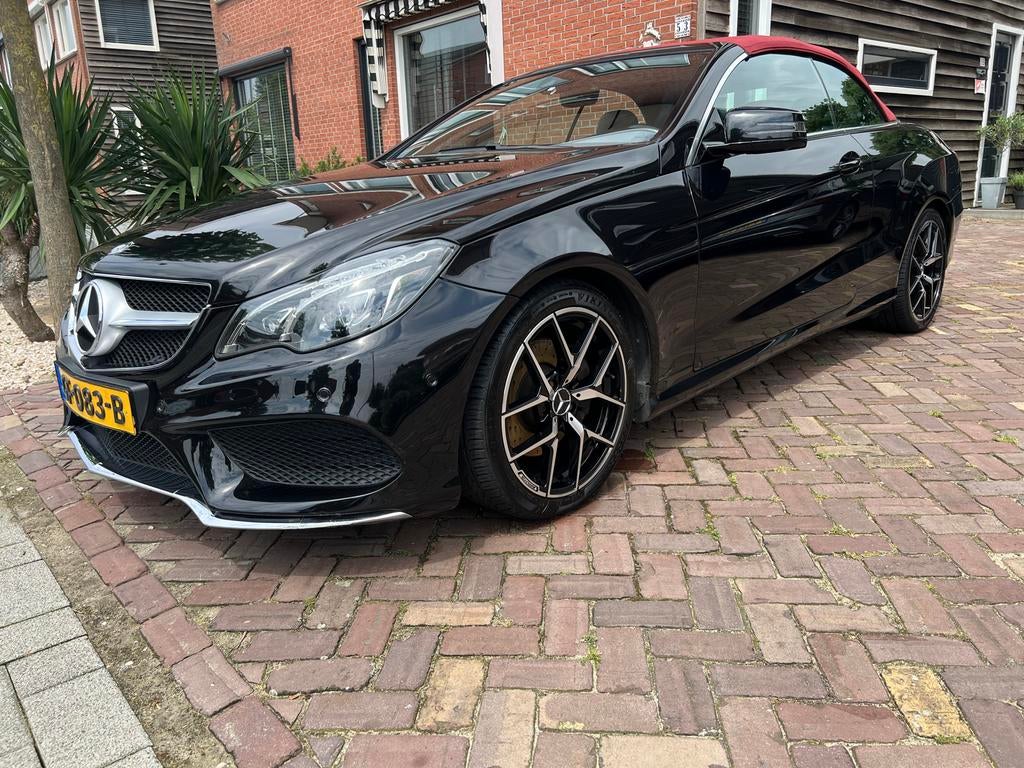 Mercedes-Benz E-Klasse E200 Cabrio Sport Edition 2014 Zwart, Auto's, Mercedes-Benz, 1800 kg, 4 cilinders, Cabriolet, 4 stoelen