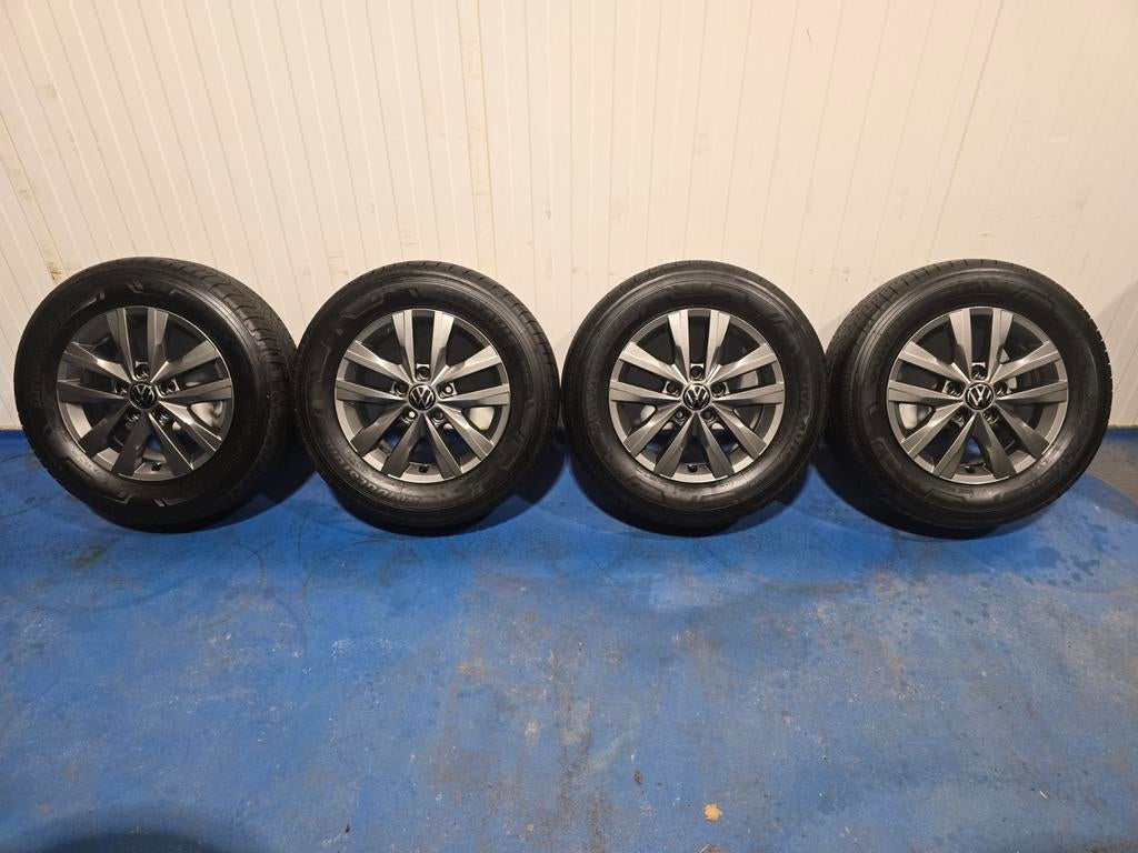 🌞Originele VW Clayton velgen 16 inch T5 T6 T6.1 zomerbanden, Auto-onderdelen, Banden en Velgen, 215 mm, 16 inch, Banden en Velgen