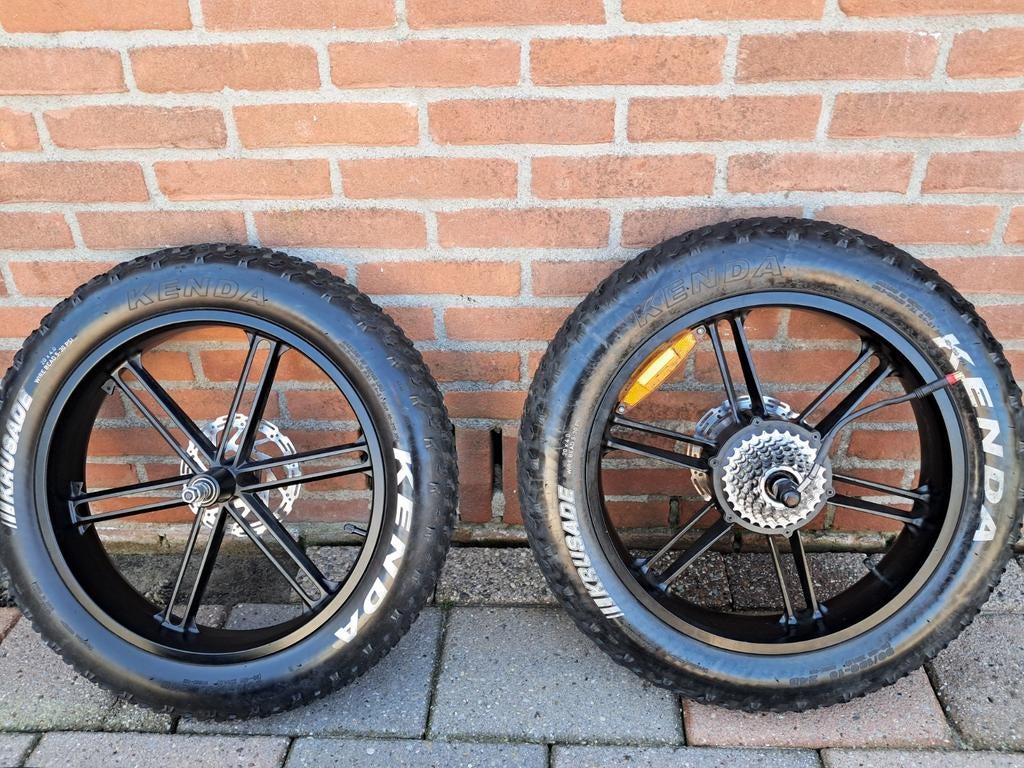 Te koop compleet set wielen fatbike v20 nieuwstaat, Fietsen en Brommers, Elektrische fietsen, 59 cm of meer, Ophalen of Verzenden