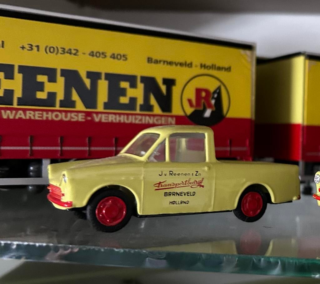 Daf 33 Van Reenen, Hobby en Vrije tijd, Modelauto's | 1:43, Ophalen of Verzenden, Zo goed als nieuw, Auto, Overige merken