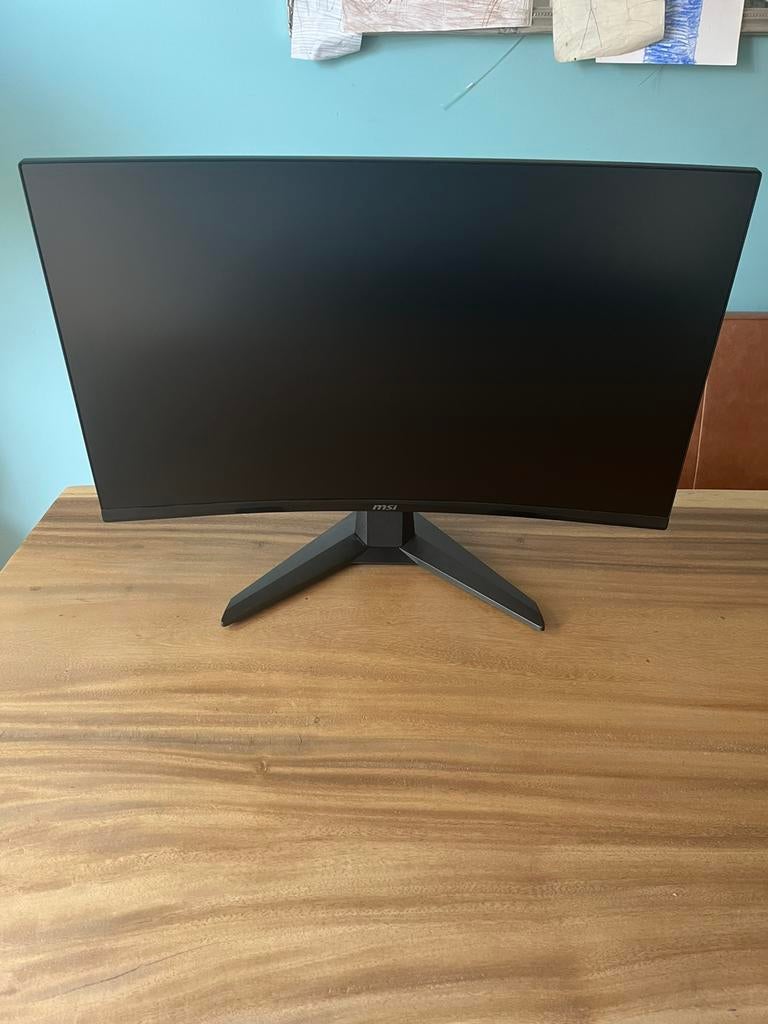 MSI monitor, 27 inch, 180 HZ, Gaming, HDMI, Curved, Zo goed als nieuw