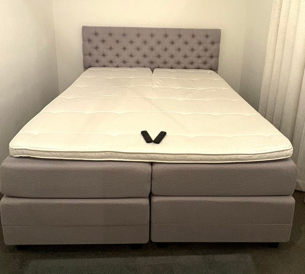 Swiss Sense tweepersoons grijs elektrisch boxspring 180x210, Ophalen, Gebruikt, 210 cm, Tweepersoons