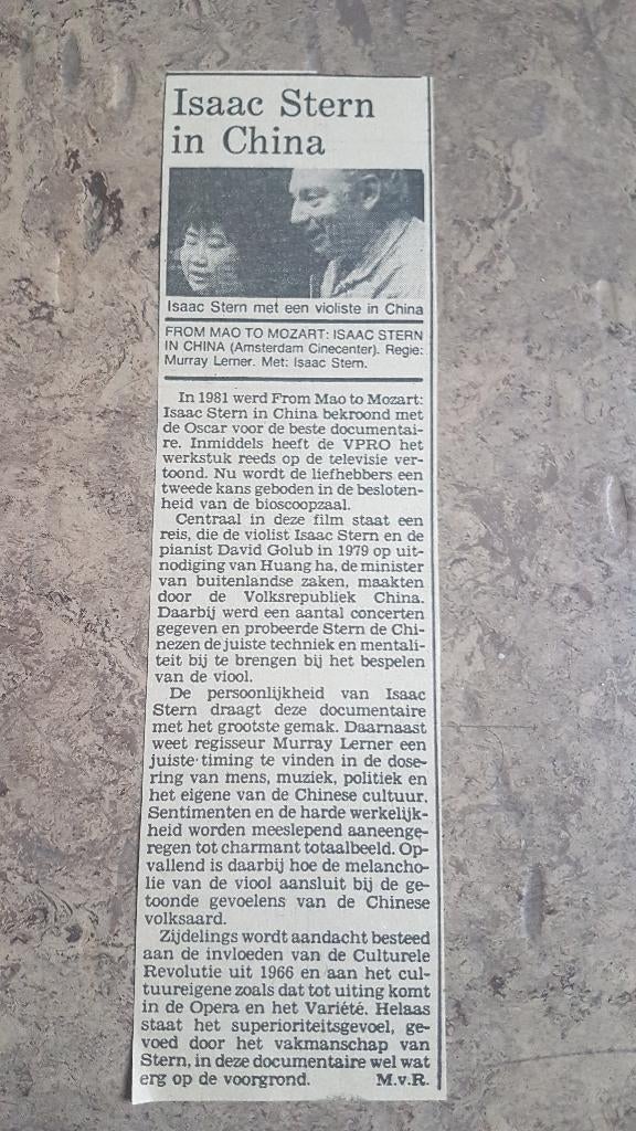 From Mao to Mozart violist Isaac Stern in China (1982), Verzamelen, Ophalen of Verzenden, 1980 tot heden, Knipsel(s)