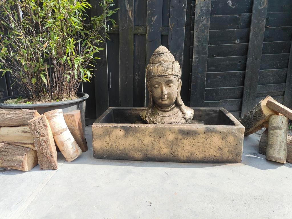 Mooie Geisha oosterse Buddha fontein water ornament beton, Ophalen