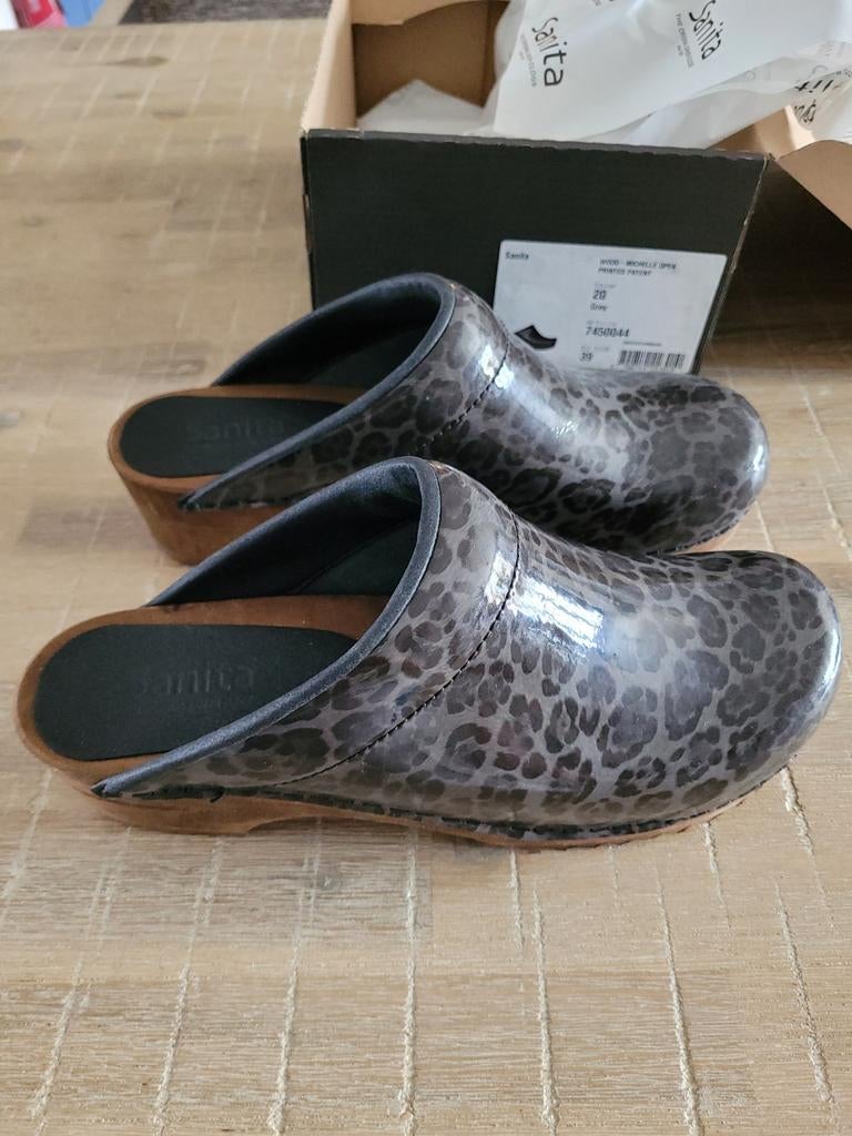 Sanita klompen met luipaardprint, Kleding | Dames, Schoenen, Overige kleuren, Overige typen, Ophalen of Verzenden, Zo goed als nieuw
