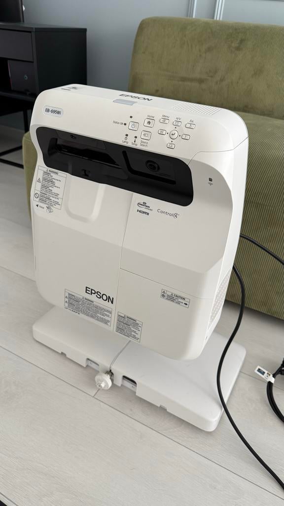 Epson EB-695Wi 1280x800 Ultra Short Throw Beamer, Ophalen, Gebruikt, HD (720), Epson