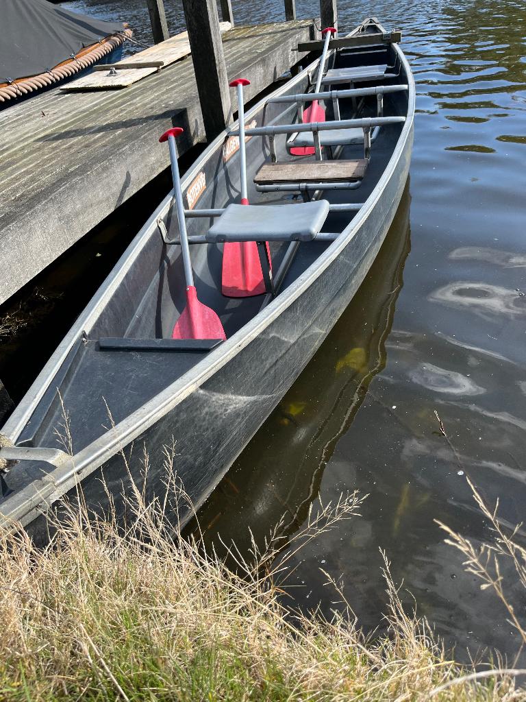 Canadese kano (Coleman), Watersport en Boten, Kano's, Gebruikt, Canadese kano of Open kano, Drie personen of meer, Met peddels