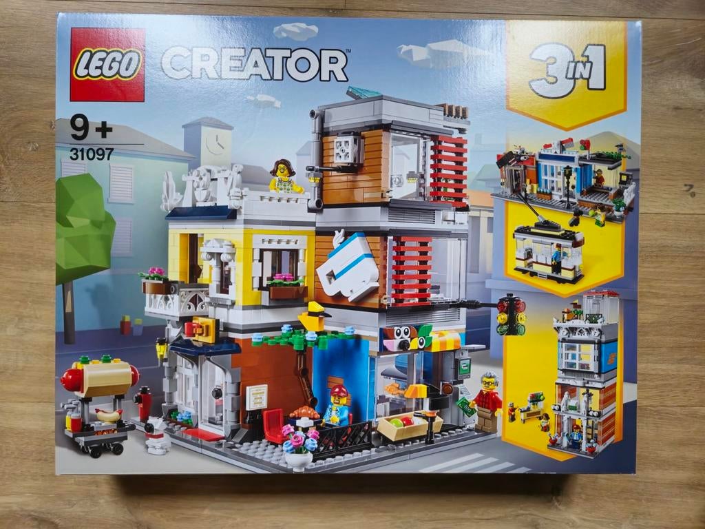 Nieuw sealed box: Lego Creator Woonhuis, dierenwinkel & cafe, Compleet, Lego, Nieuw, Ophalen of Verzenden
