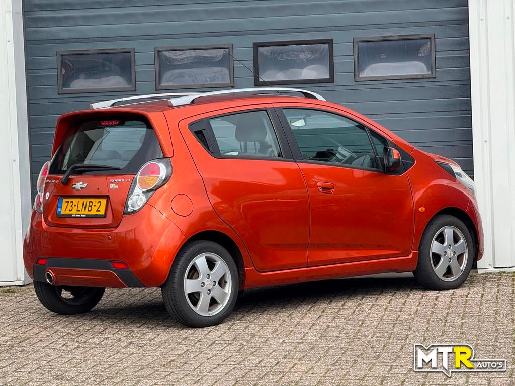 Chevrolet Spark 1.2 16V LT NAP|APK|CLIMA, Voorwielaandrijving, Stof, Gebruikt, Zwart