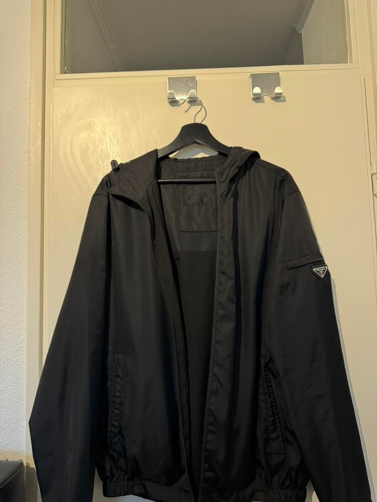 Prada - Zomerjasje, Ophalen of Verzenden, Zo goed als nieuw, Zwart