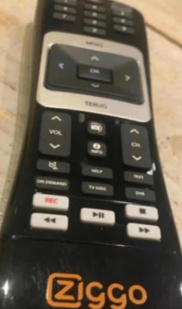 Afstandsbediening MediaBox XL Ziggo, Ophalen of Verzenden, Zo goed als nieuw, Origineel, Tv