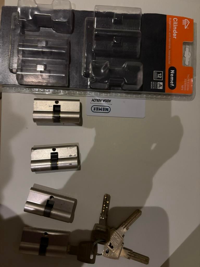 Nemef NF4 cilinders gelijksluitend SKG 3 sterren, Ophalen of Verzenden, Zo goed als nieuw, Overige materialen, Slot