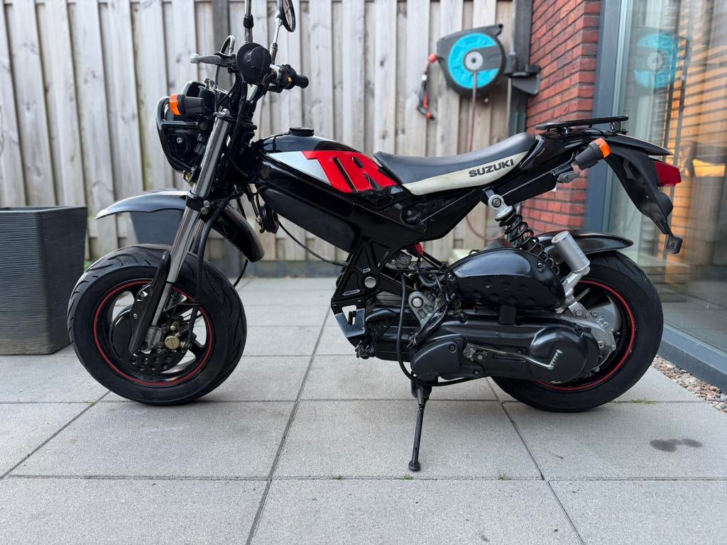 !!!!! UNIEK!!!!! Suzuki streetmagic 2 110CC, Fietsen en Brommers, Brommers | Overige merken, Ophalen, Gebruikt, 0 versnellingen