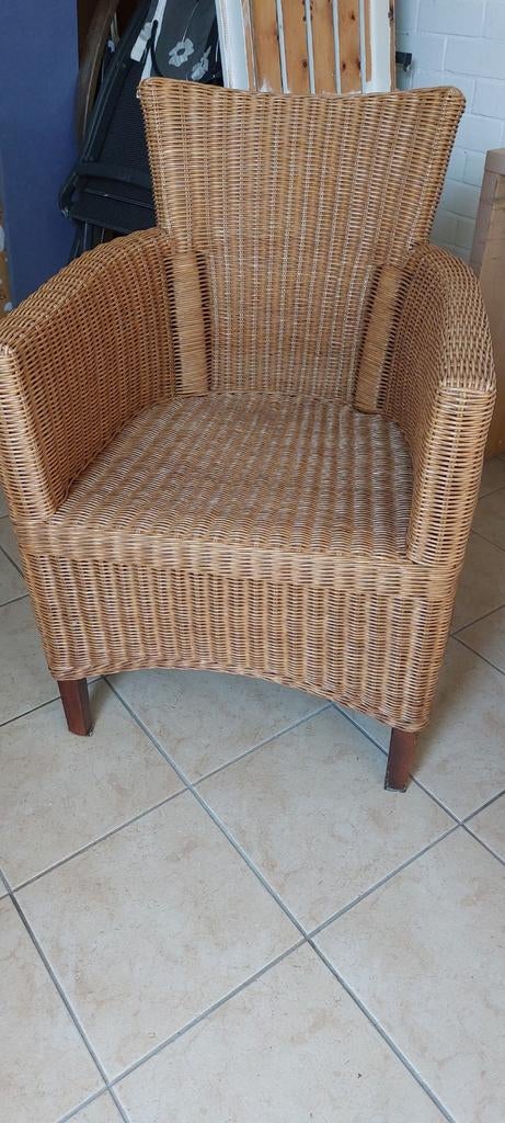 Mooie rieten stoel, Huis en Inrichting, Fauteuils, Ophalen, Zo goed als nieuw, 75 tot 100 cm, 50 tot 75 cm