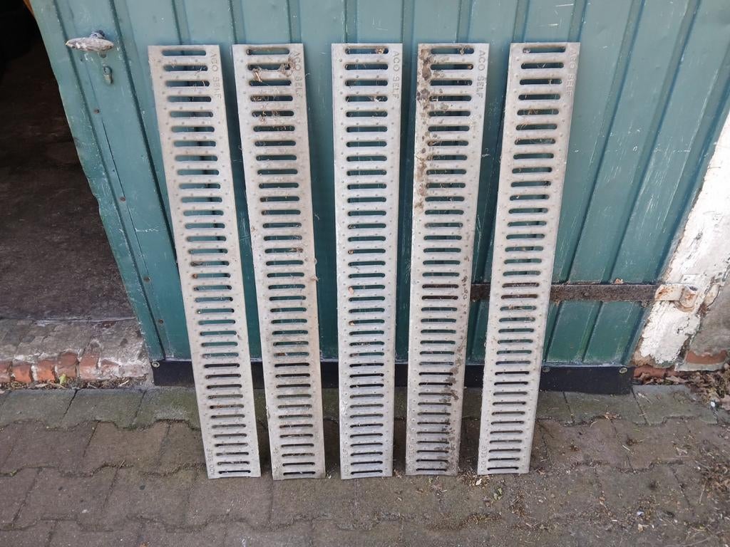 Goot roosters, Ophalen, Minder dan 2 meter, 80 mm of meer, Dakgoot