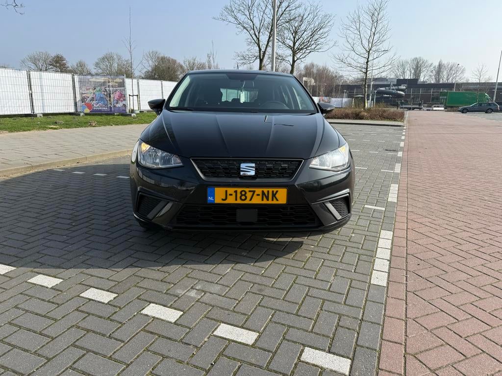 Seat Ibiza  75pk 2018 Zwart APK 03/2027, Auto's, Seat, Voorwielaandrijving, Stof, Emergency brake assist, 540 kg