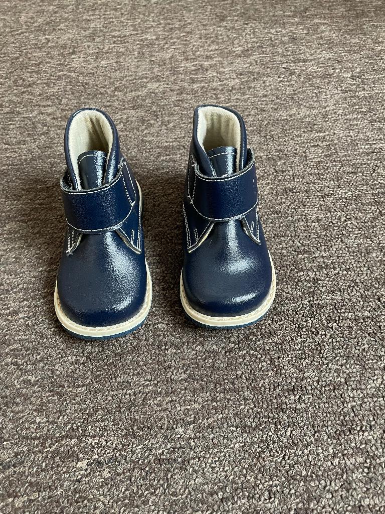 Nieuwe baby schoenen maat 21 voor een jongetje, Schoentjes, Nieuw, Ophalen of Verzenden, Jongetje