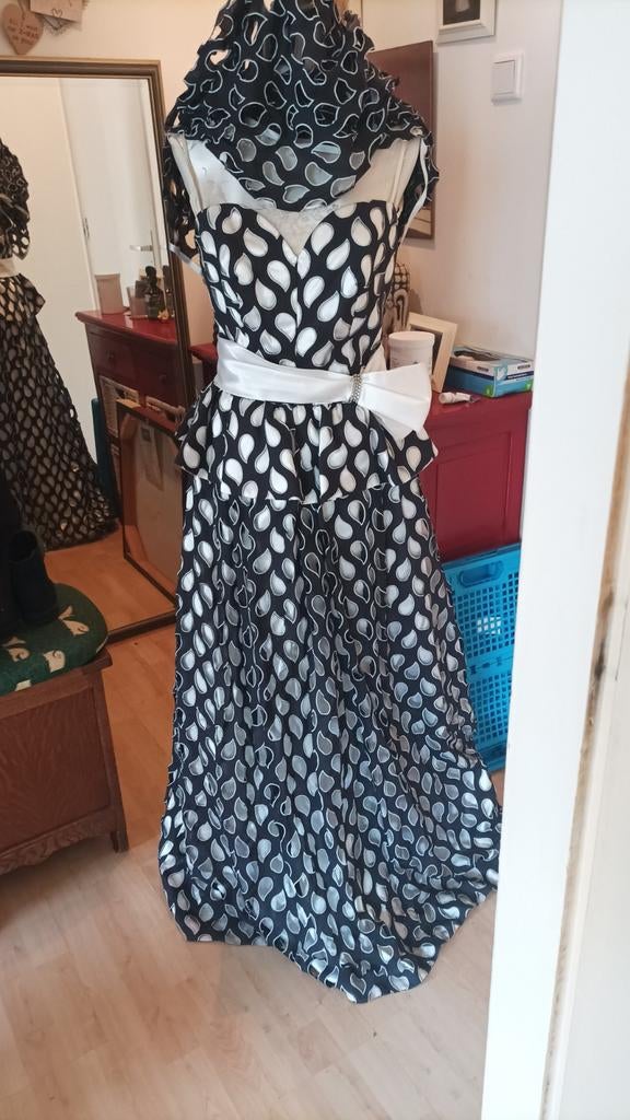 Elegante Gala/Trouwjurk - Maat 40, Slechts 1x Gedragen, Kleding | Dames, Galajurk, Zwart, Zo goed als nieuw, Ophalen