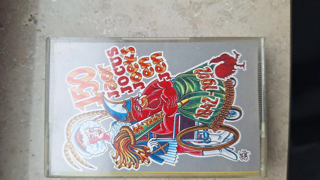 Cassette Jocus Venlo 150 joar jocus joets en jen 1842 - 1993, Ophalen of Verzenden