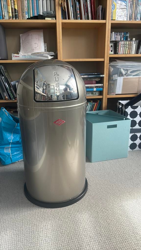 Wesco prullenbak met push-klep, Ophalen, Zo goed als nieuw, 30 tot 40 liter, Metaal