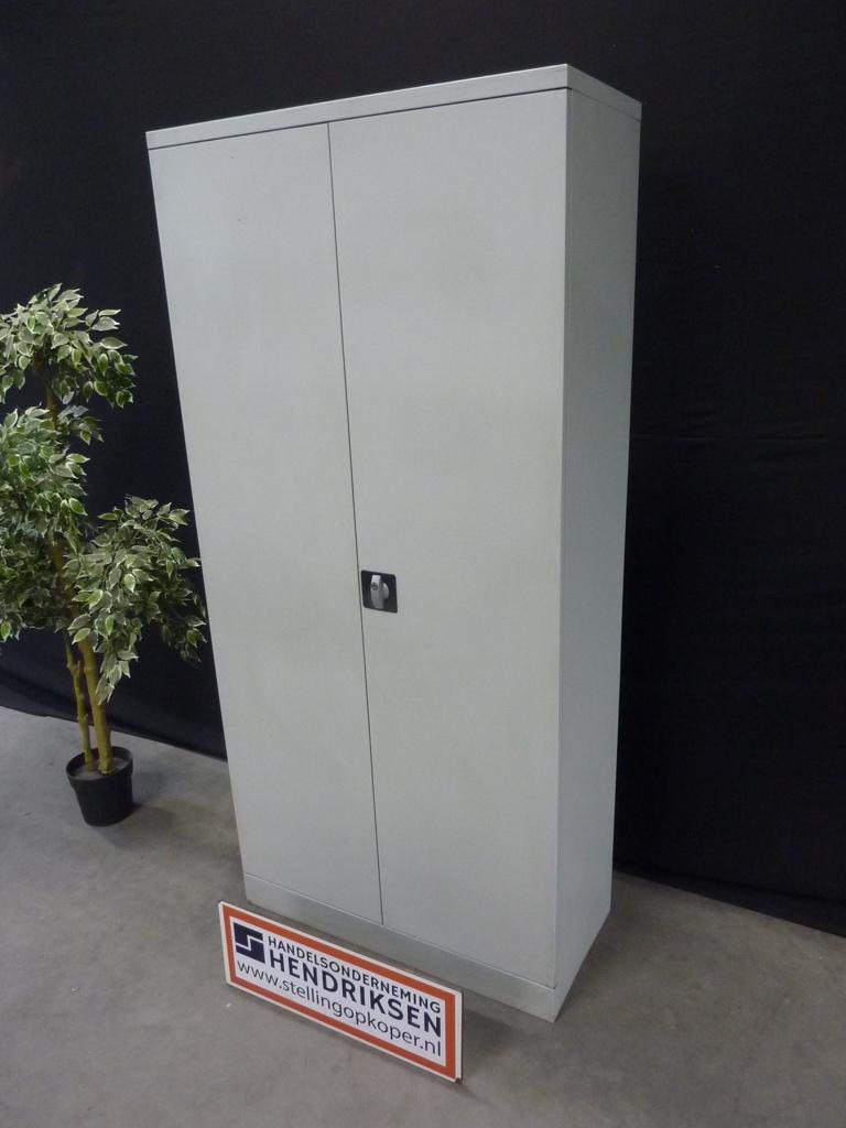 Hoge kantoorkast / draaideurkast / werkplaatskast 92x42x195