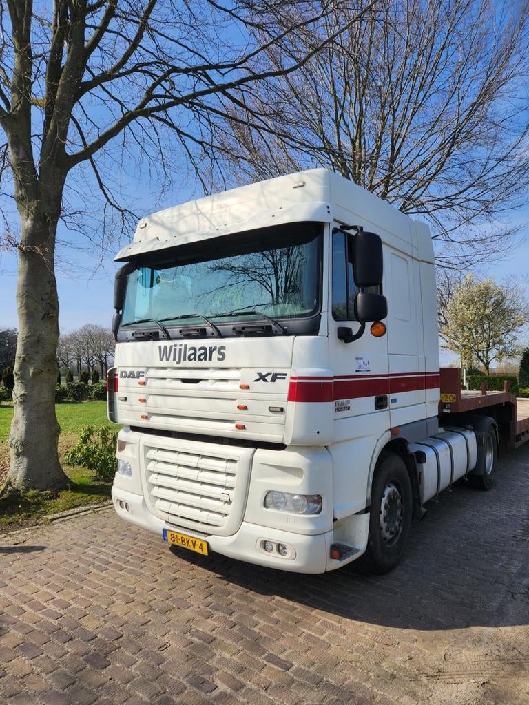 Daf xf 510 met hydroliek, Automaat, Euro 5, Zwart, Wit