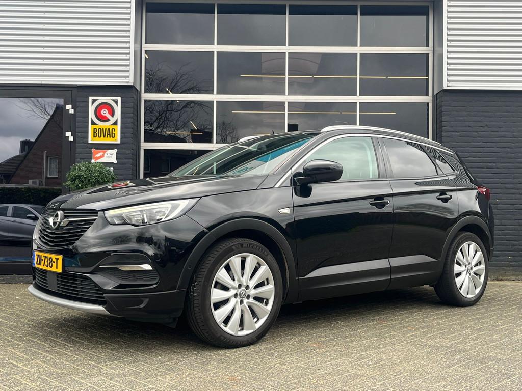 Opel Grandland X 1.2 Turbo Executive, Airco, CarPlay, Cruise, Voorwielaandrijving, Stof, Gebruikt, 1199 cc
