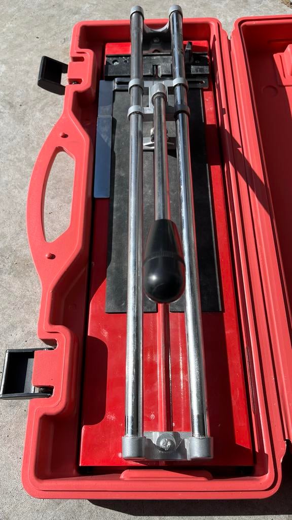 Jokosit tegelsnijder in kist, Overige typen, Zo goed als nieuw, Minder dan 5 m², Overige materialen