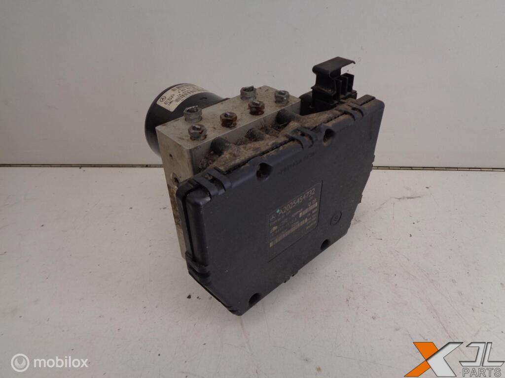 C-KLASSE W202 ABS/ESP POMP  A2025454732 A0034318212, Gebruikt, Mercedes-Benz, Ophalen of Verzenden, Mercedes-Benz